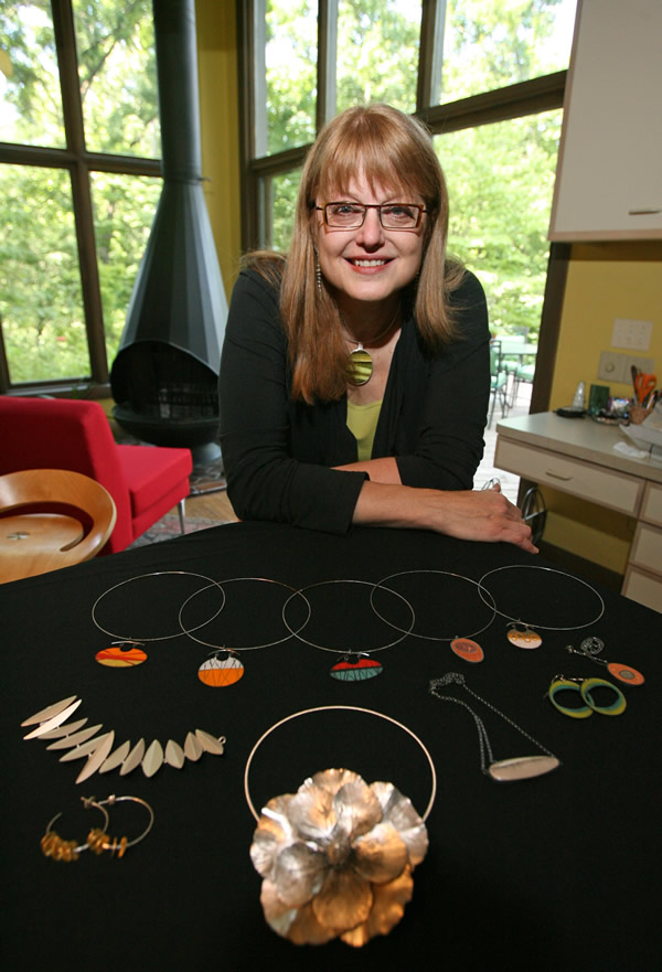 Sue & Her Jewelry